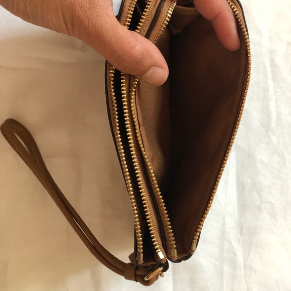 Coach Double Corner Zip Wristlet in Light Saddle - Picture 5 of 8